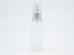 Fľaštička sklenená - mliečne sklo 50 ml, strieborno-biela pumpička, číry vrchnák